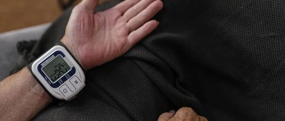 还在为爸妈的血压发愁?一文讲清老年高血压的独特特点与控制目标